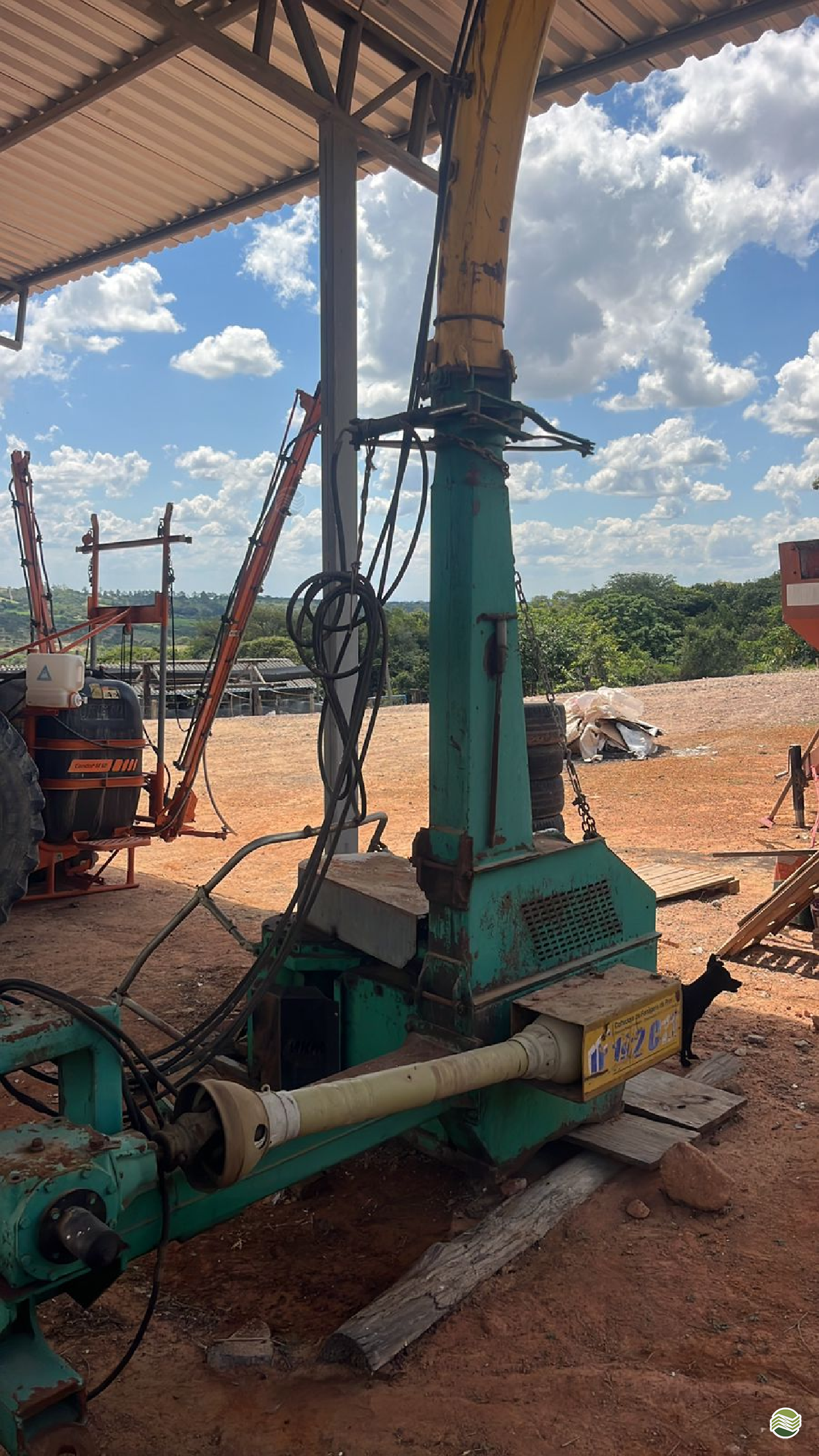 IMPLEMENTOS AGRICOLAS ENSILADEIRA ENSILADEIRA AREA TOTAL Marcão Tratores UBERABA MINAS GERAIS MG